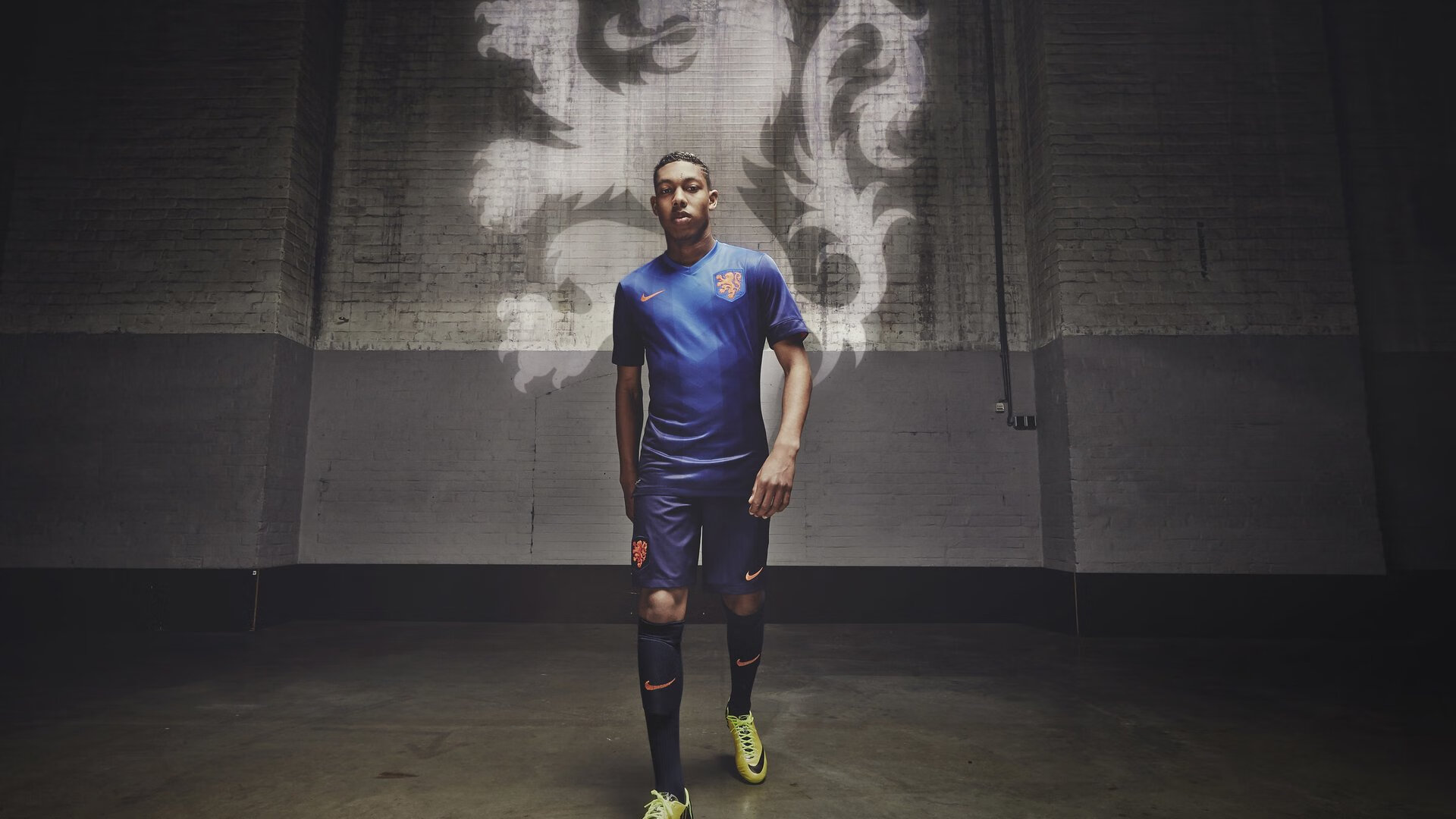 萨拉赫巅峰对决，德布劳内与50激战曼联分钟，爆冷胜负难料！